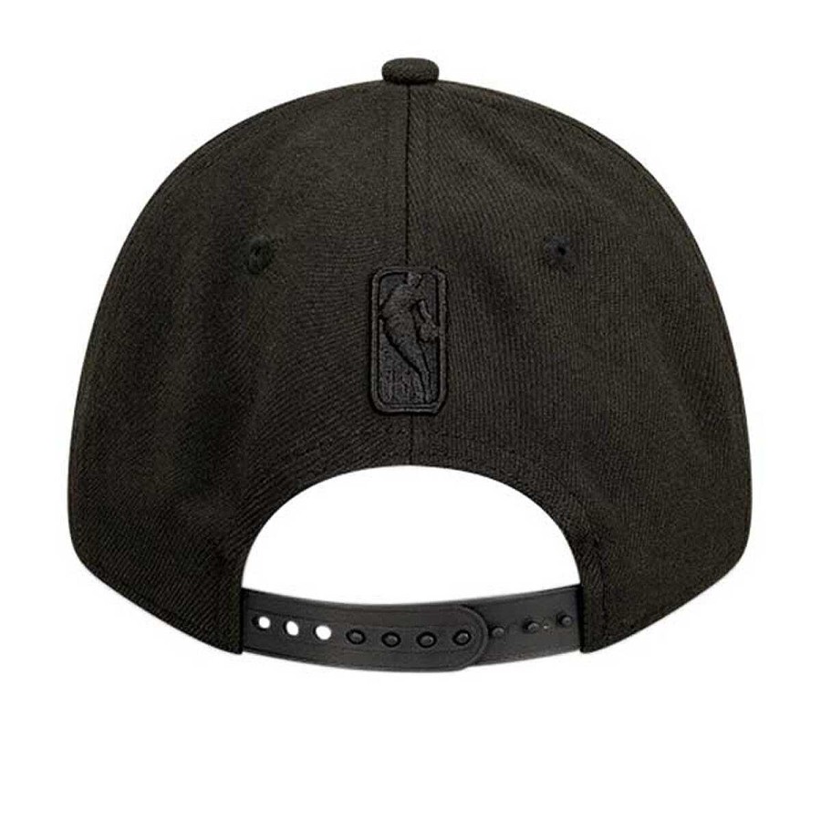 Men New Era Caps | La Lakers New Era Black On Black 9Forty Snapback